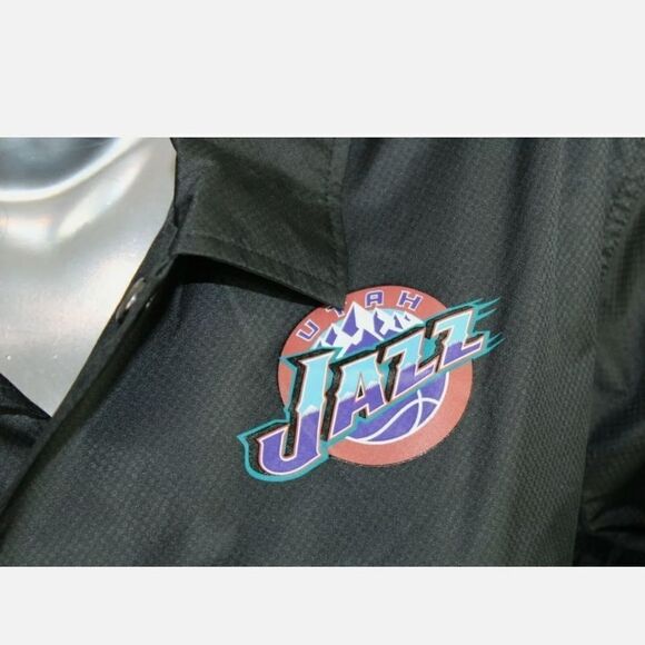 NEW MITCHELL AND NESS UTAH JAZZ JACKET HWC WOMENS MEDIUM $100 MSRP CROPPED BLACK - Picture 4 of 10
